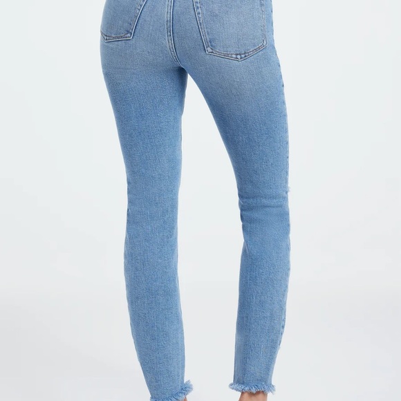 Good American Good Classic Slim Straight Jeans - Picture 3 of 3